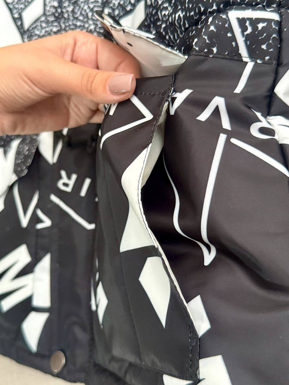 عکس کاپشن M - شماره 5