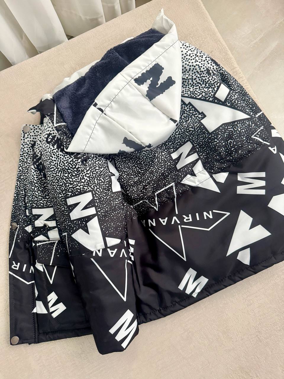 عکس کاپشن M - شماره 3