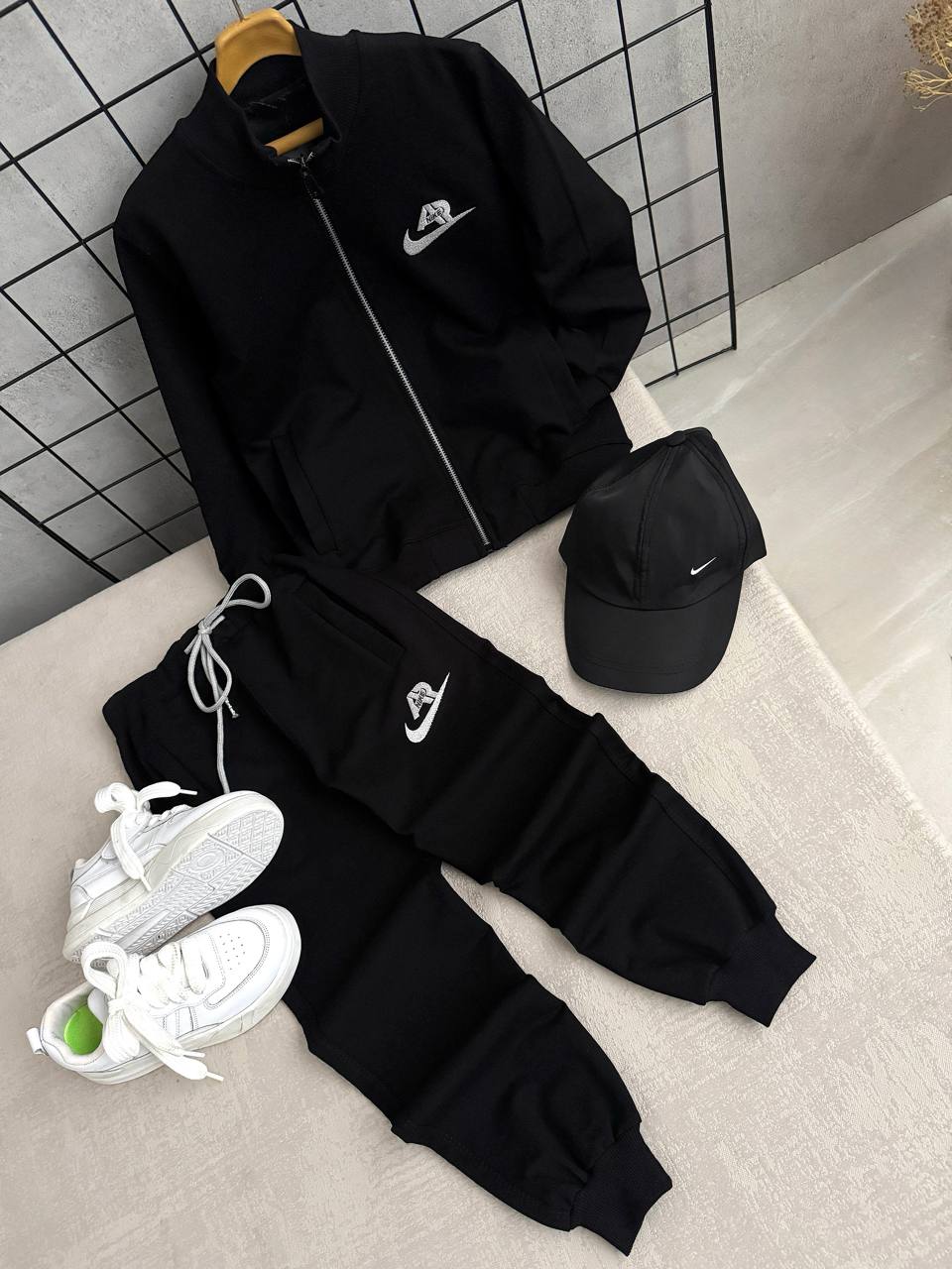 عکس سوییشرت شلوار نیک - شماره 1