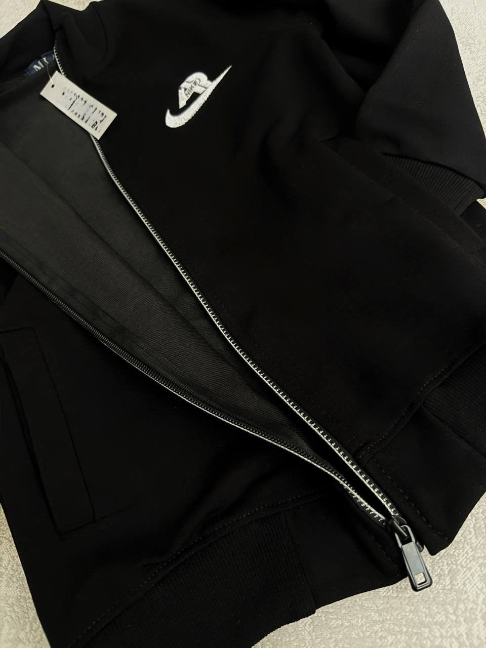 عکس سوییشرت شلوار نیک - شماره 3