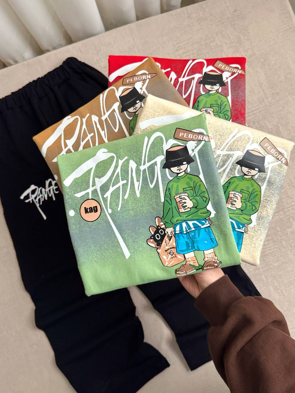 عکس ست پسر کلاهدار - شماره 6