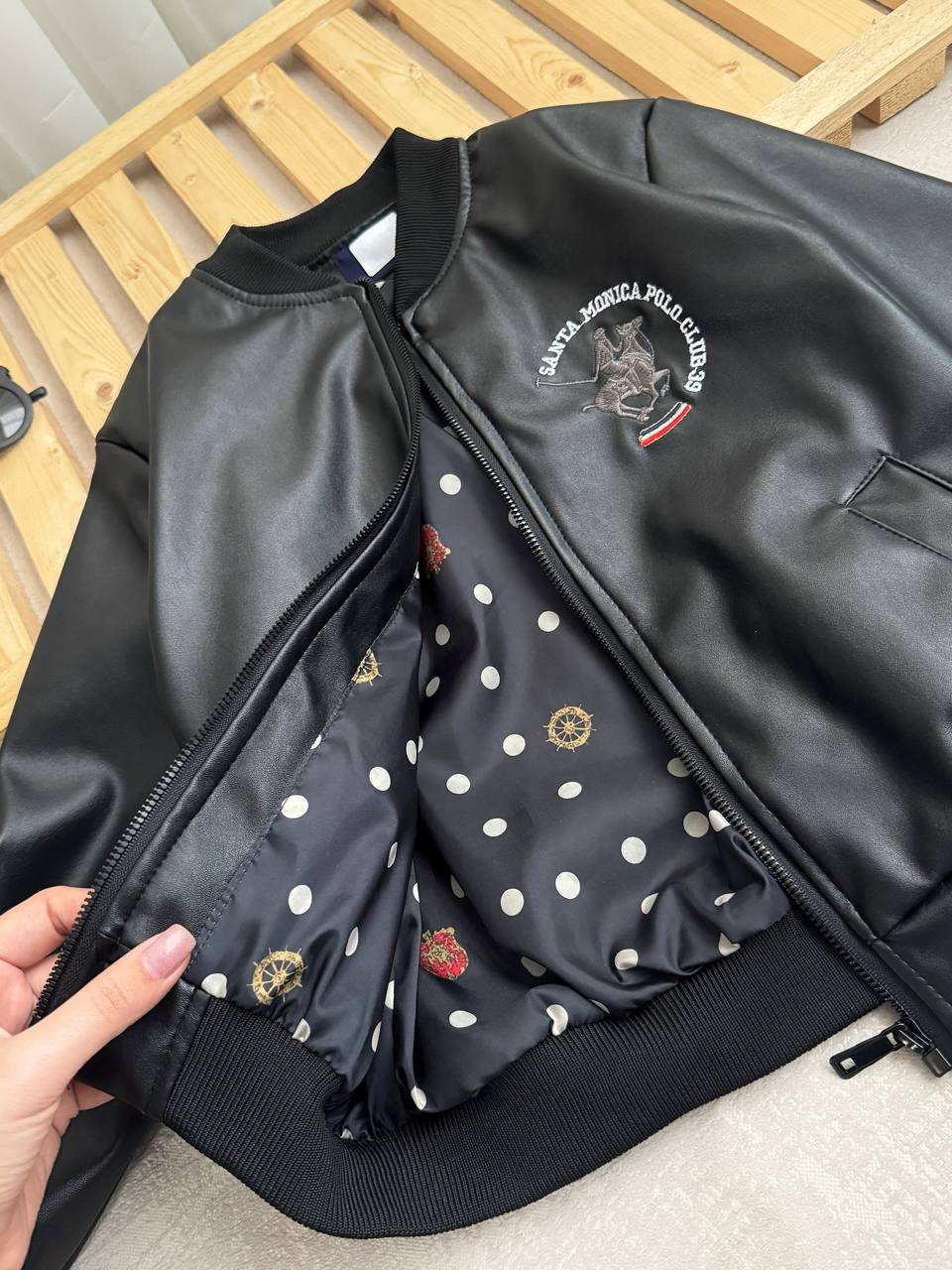 عکس کاپشن چرم - شماره 4